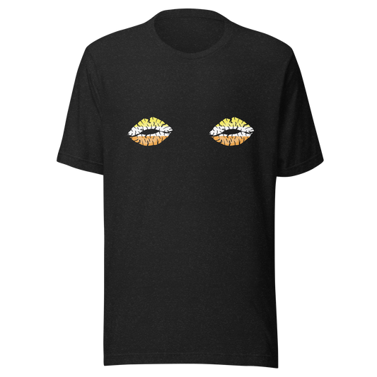 Maverique Boob Kisses Unisex t-shirt