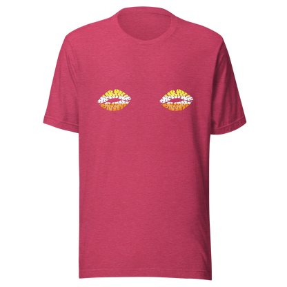 Maverique Boob Kisses Unisex t-shirt